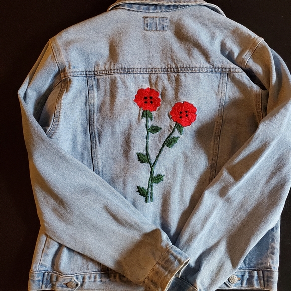 Embroidered jean jacket - Picture 4 of 5